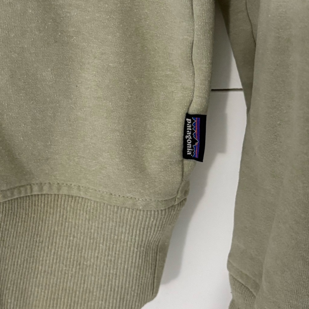 Patagonia Sweater - Picture 4 of 8